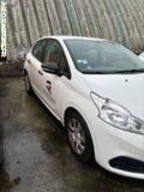 Peugeot 208 VF3CCZMZ6GT131525 2016 occasion Rennes 93100