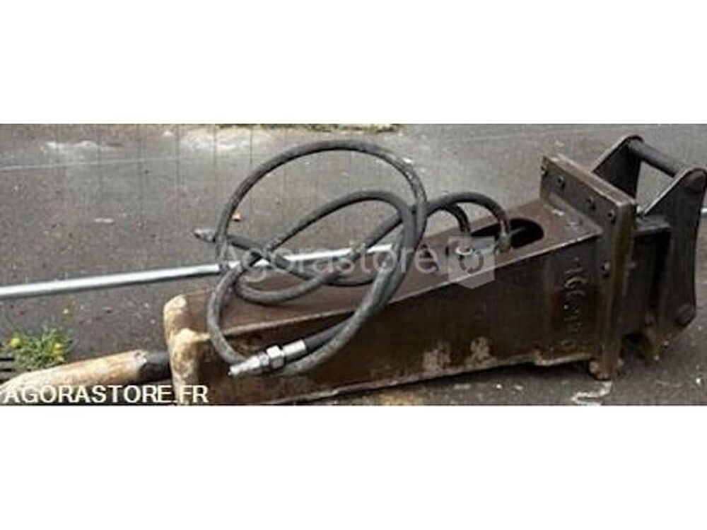 Pieces d&eacute;tach&eacute;es et accessoires Engins BTP 1998 occasion 93100 Sotteville-L&egrave;s-Rouen