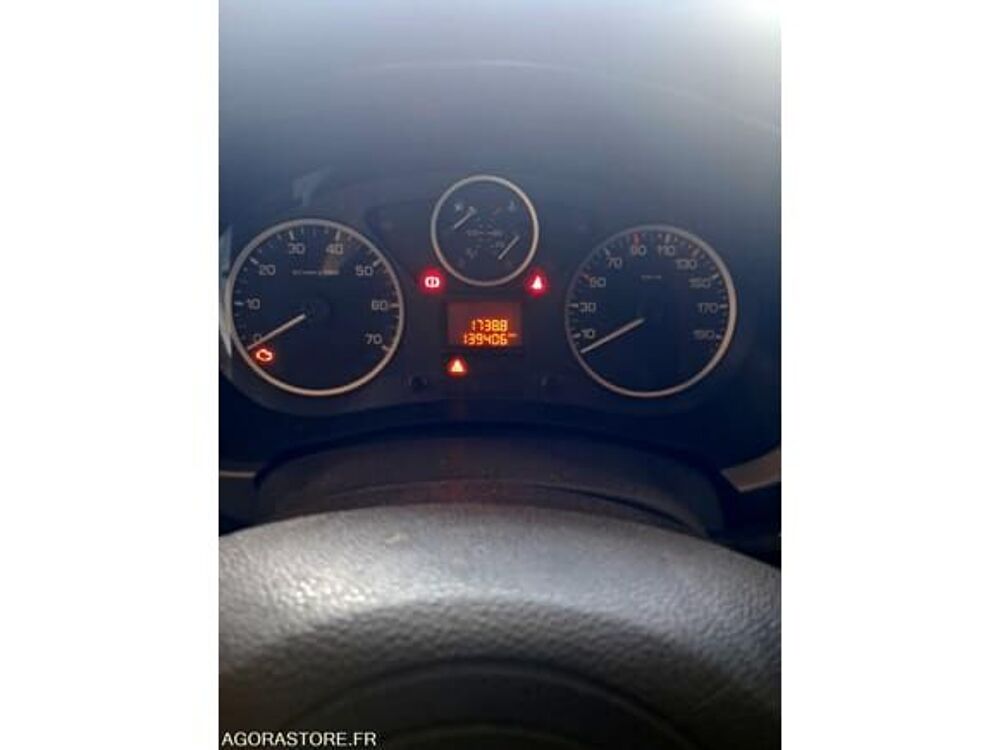 Berlingo VF77JBHZMJJ787362 occasion 93100 Saint-&Eacute;tienne
