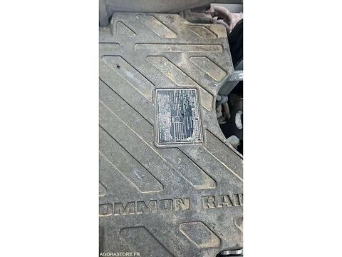 Tracto Pelle 2008 occasion 93100 Gellainville