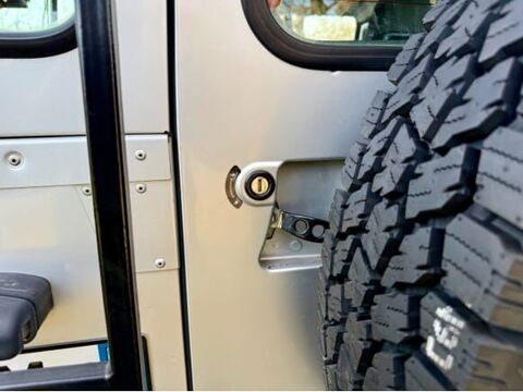 Defender SALLDVA585A705844 occasion 93100 Saint-&Eacute;tienne
