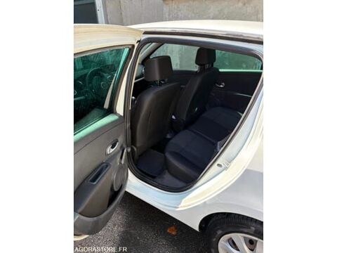 Clio VF1BR1F0H43572887 occasion 93100 Antony
