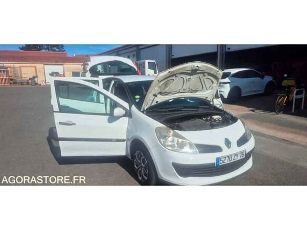Clio VF1BR1J0H39533731 occasion 93100 Sainte-Adresse