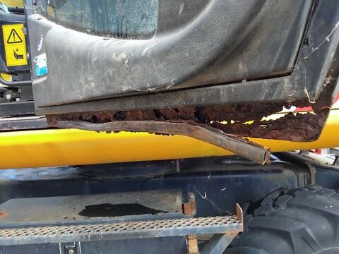 Tracto Pelle 2012 occasion 93100 Les Pieux