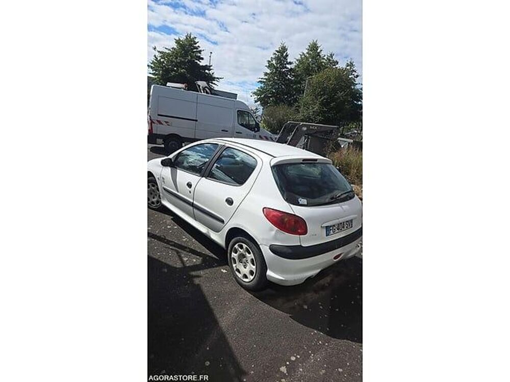 206 VF32AHFXF44052822 occasion 93100 Lamballe-Armor