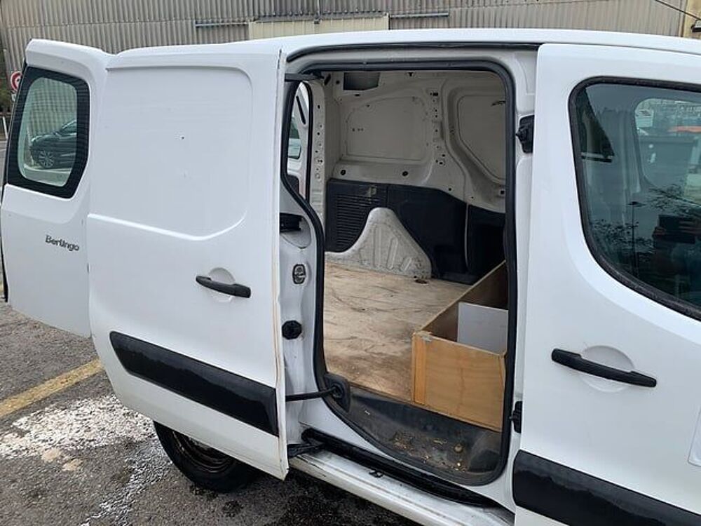 Berlingo VF77ANFRC9J189810 occasion 93100 Antibes