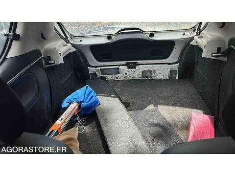 206 VF32L8HZA9Y170635 occasion 93100 Galluis