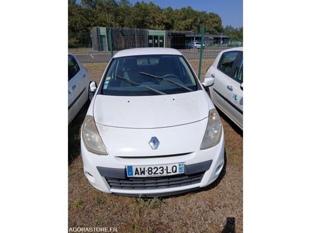 Clio VF1BR270E43814650 occasion 93100 Mont-De-Marsan