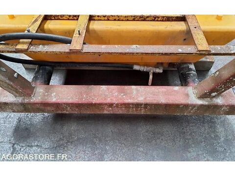  occasion 93100 Savignac