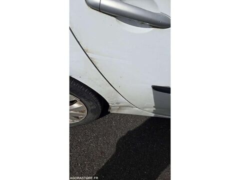 Clio VF1BR2V0H45423372 occasion 93100 Lamballe-Armor