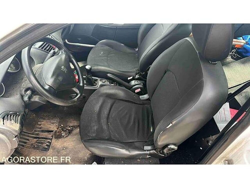 206 VF32L8HZA9Y170635 occasion 93100 Galluis