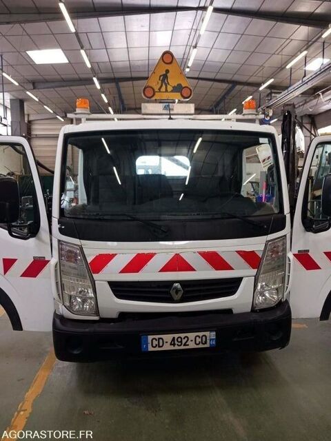 Renault Divers VF6SNFF24C3142875 2012 occasion Nantes 93100