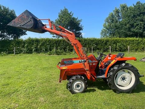 Annonce voiture Tracteur agricole Tracteur agricole 3808 €