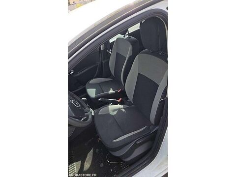 Clio VF1BR2V0H45423372 occasion 93100 Lamballe-Armor