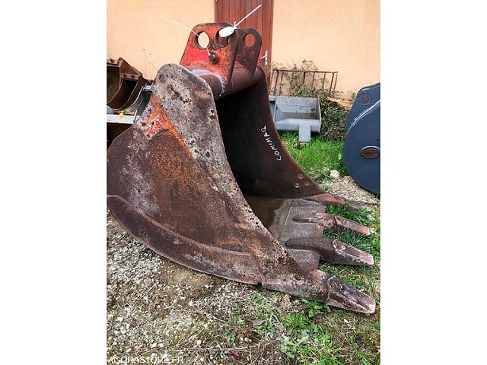 Pieces d&eacute;tach&eacute;es et accessoires Engins BTP  occasion 93100 Savignac