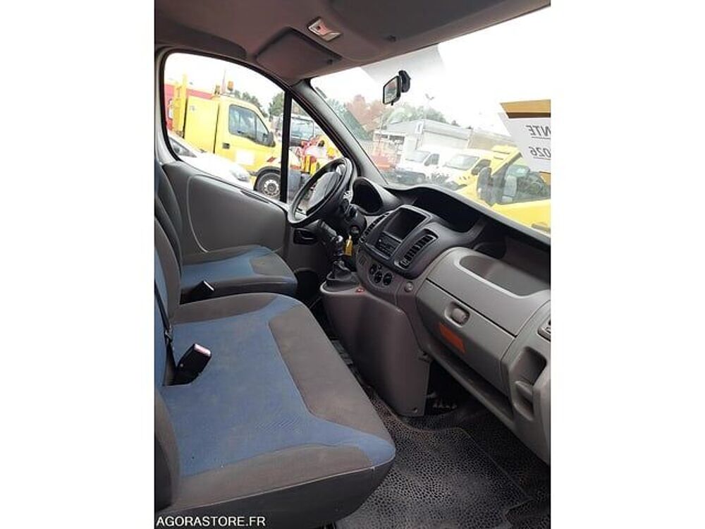 Trafic VF1FLBHD6BY374430 occasion 93100 Noyal-Ch&acirc;tillon-Sur-Seiche