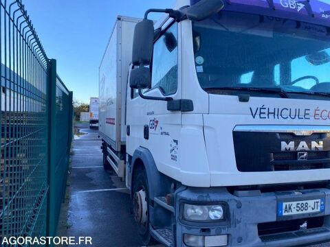 Camion - porteur > 3,5 t Camion - porteur > 3,5 t 2010 occasion Montreuil 93100