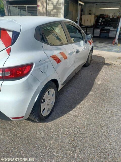 Renault Clio VF15RBF0A56541967 2017 occasion Aix-En-Provence 93100