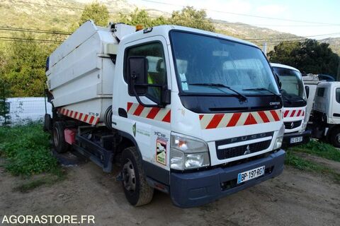 Mitsubishi Canter TYBFE85SE6DV07317 2011 occasion Sagonne 93100