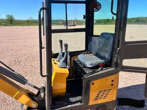 Tracto Pelle 2026 occasion 93100 Butry Sur Oise