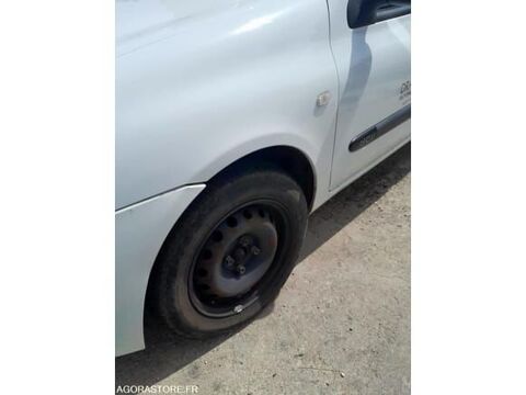 Clio VF1BBR7CF32738331 occasion 93100 Draguignan