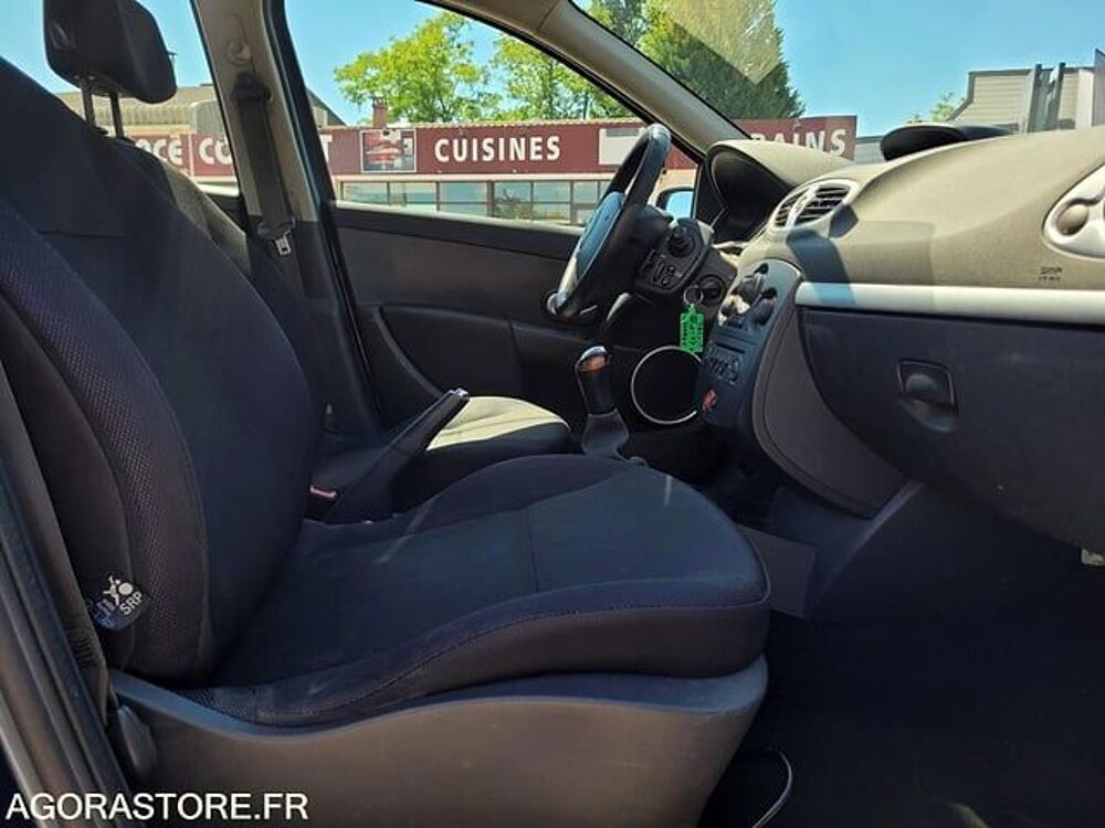 Clio VF1BR1G0H37509345 2007 occasion 93100 Mably