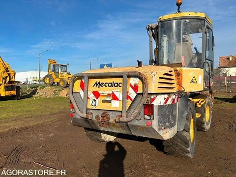 Tracto Pelle 2002 occasion 93100 Naintr&eacute;