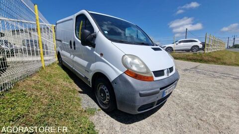 Annonce voiture Renault Trafic 2350 €