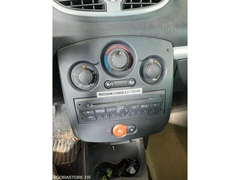 Clio VF1BR2H0H45107707 occasion 93100 Varennes-Vauzelles