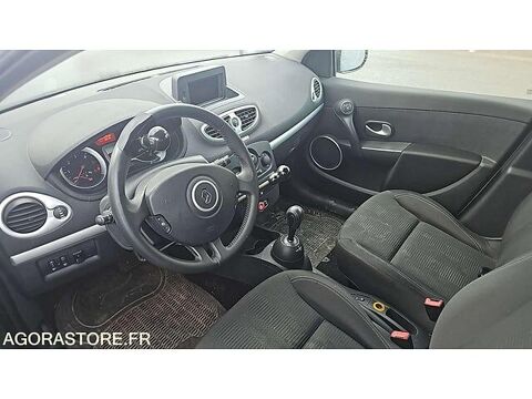 Clio VF1BR1F0544008131 occasion 93100 Moulins