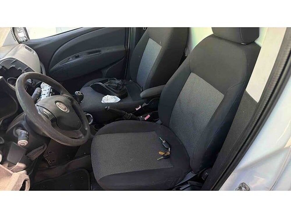 Doblo ZFA26300006968862 occasion 93100 S&eacute;ville