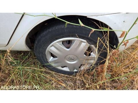 Clio VF1BB0FCF27076377 occasion 93100 Aix-En-Provence