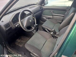 106  occasion 93100 Lannion