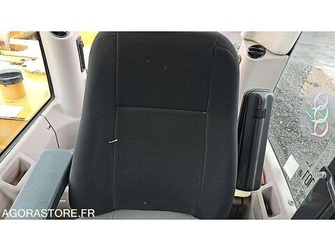 Tracto Pelle 2010 occasion 93100 Moulins