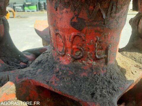 Utilitaire Pieces d&eacute;tach&eacute;es et accessoires Engins BTP  occasion Nanterre 93100