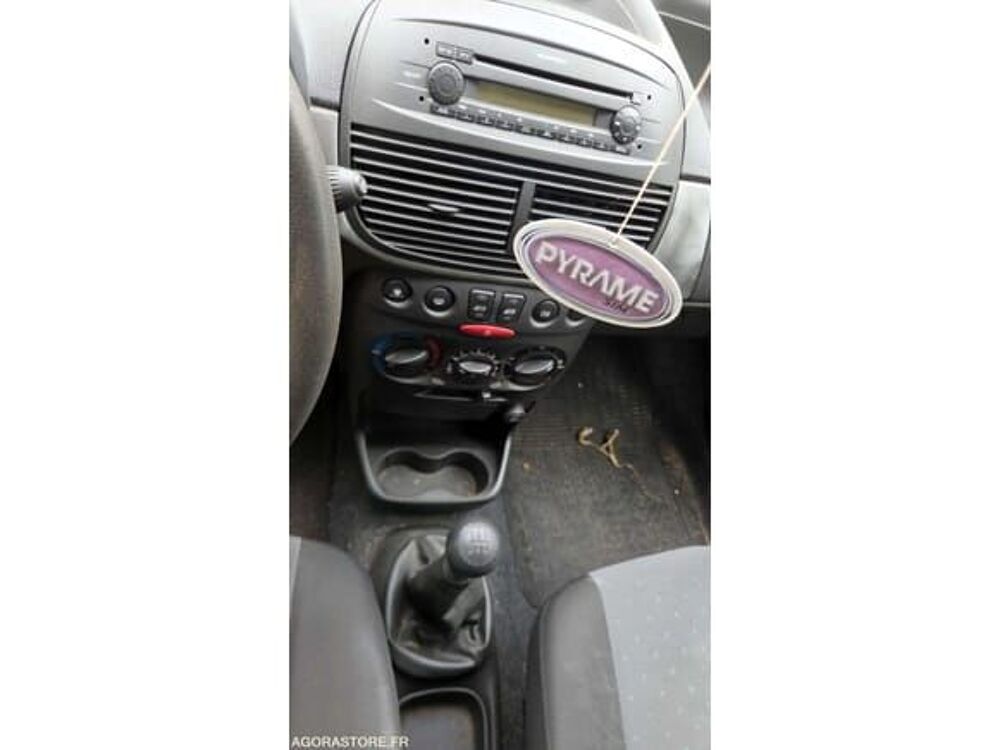 Punto ZFA18800000937897 occasion 93100 Aix-En-Provence