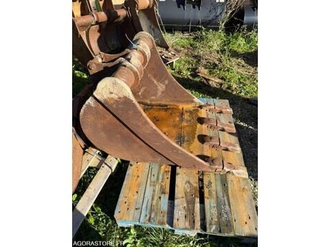Pieces d&eacute;tach&eacute;es et accessoires Engins BTP  occasion 93100 Savignac