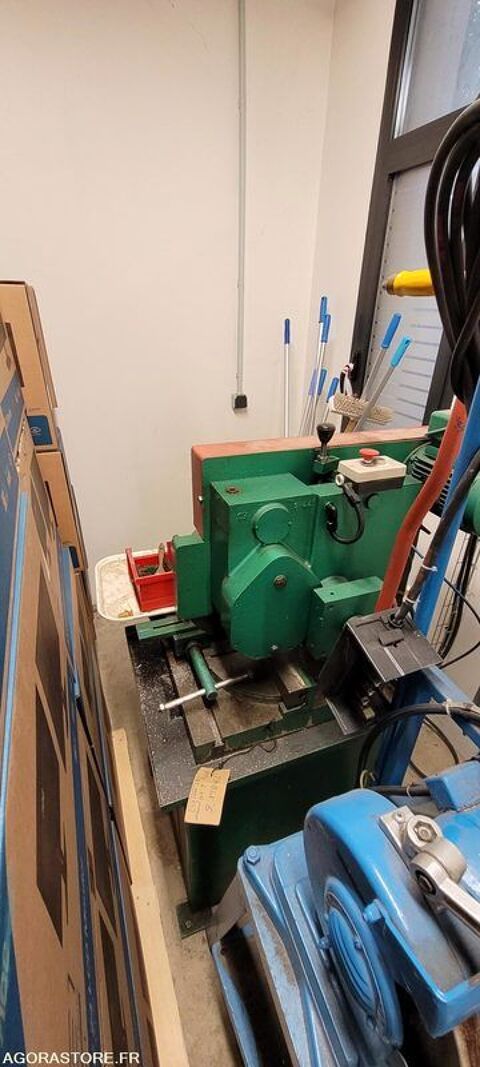 Scie circulaire avance manuelle - industrial equipmen... 500 93100 Bordeaux
