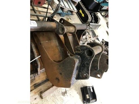 Pieces d&eacute;tach&eacute;es et accessoires Engins BTP  occasion 93100 Savignac