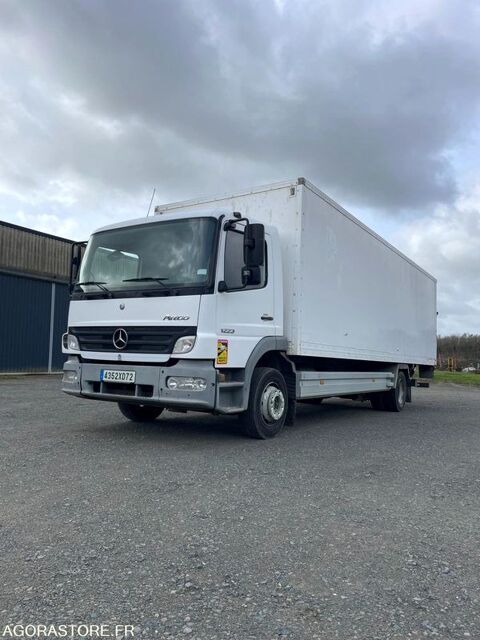Camion - porteur > 3,5 t Camion - porteur > 3,5 t 2005 occasion Beaumont-En-V&eacute;ron 93100