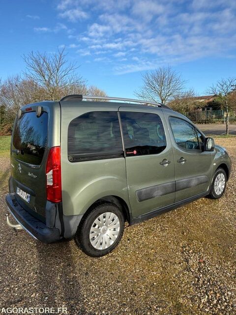 Berlingo VF77J9HP0BJ623466 2011 occasion 93100 Four