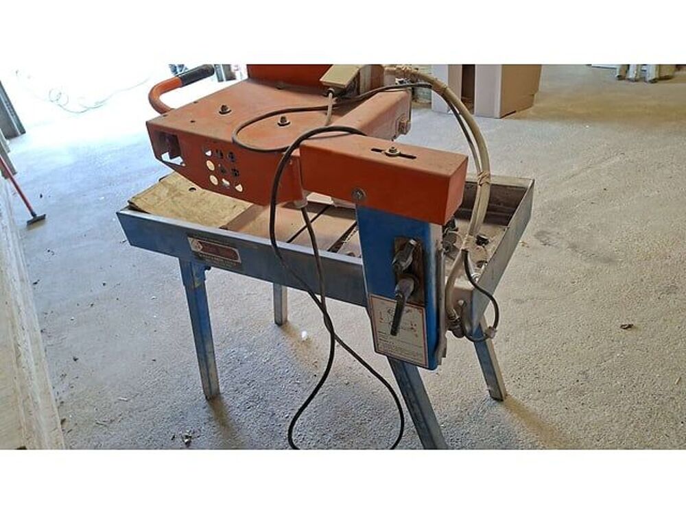   Matériel professionnel / Outillage 