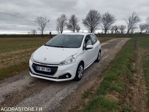 Peugeot 208 VF3CCBHW6GT152420 2016 occasion Villefontaine 93100