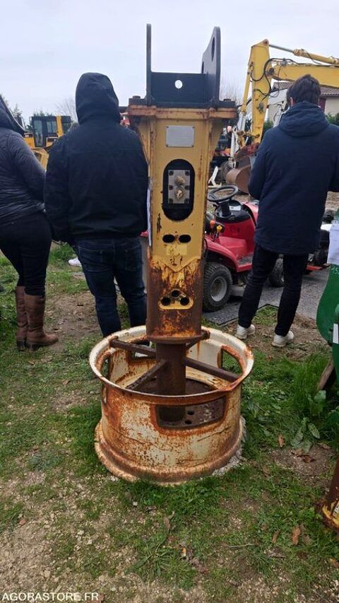 Utilitaire Pieces d&eacute;tach&eacute;es et accessoires Engins BTP  occasion Bressols 93100