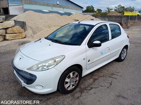 Peugeot 206 VF32MKFT0CY047603 2012 occasion Vesoul 93100