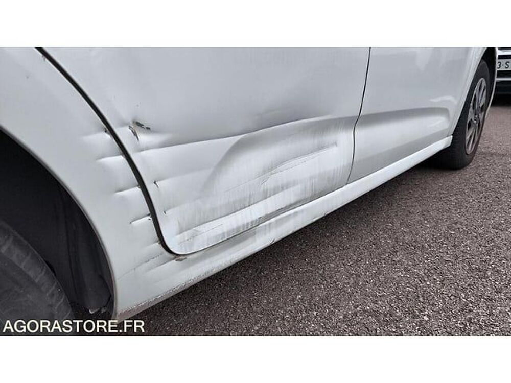 C3 VF7SC8HR4EW559153 occasion 93100 Grand Bourgtheroulde