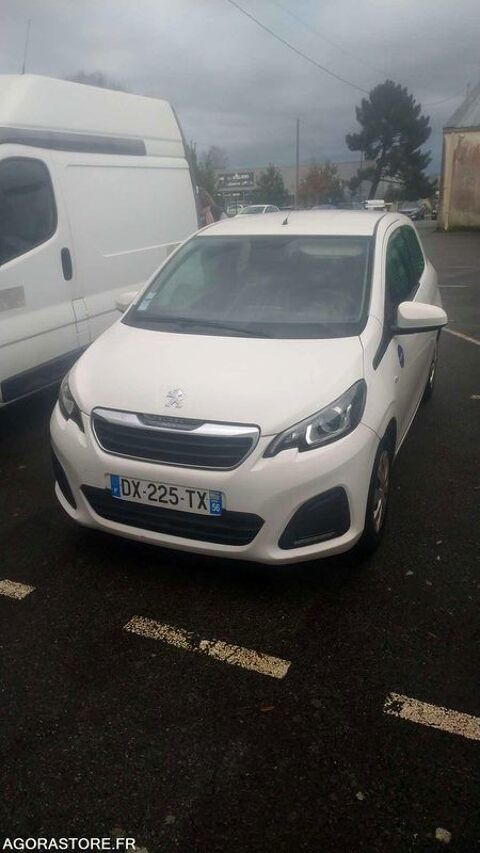 Peugeot 108 VF3PSCFBCFR078199 2015 occasion Lorient 93100