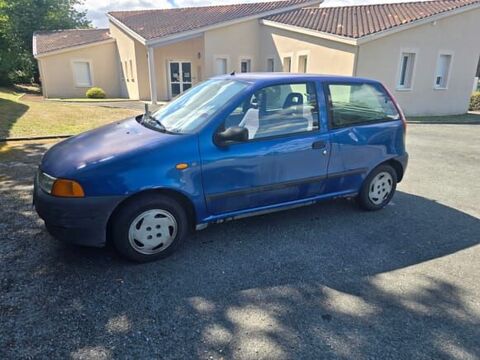 Punto ZFA17600000768761 occasion 93100 Saint Martial D'artenset