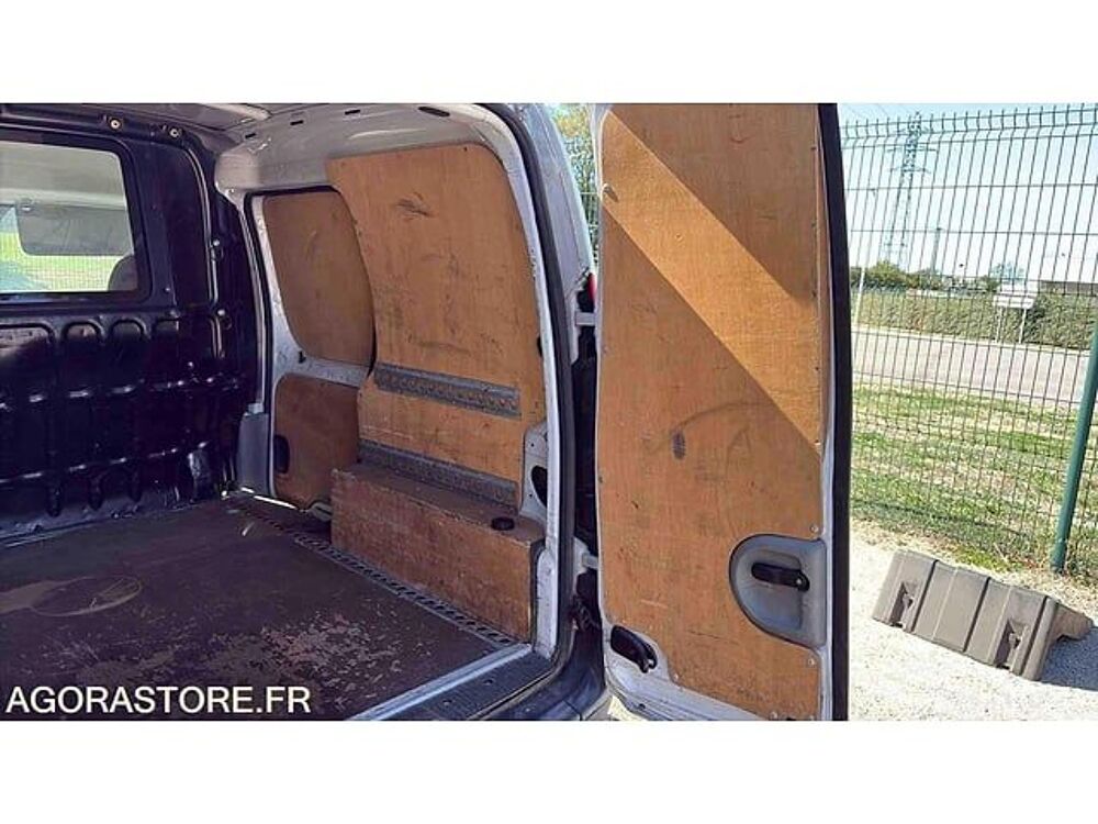 Kangoo VF1FC07AF31639869 occasion 93100 Bourg-En-Bresse