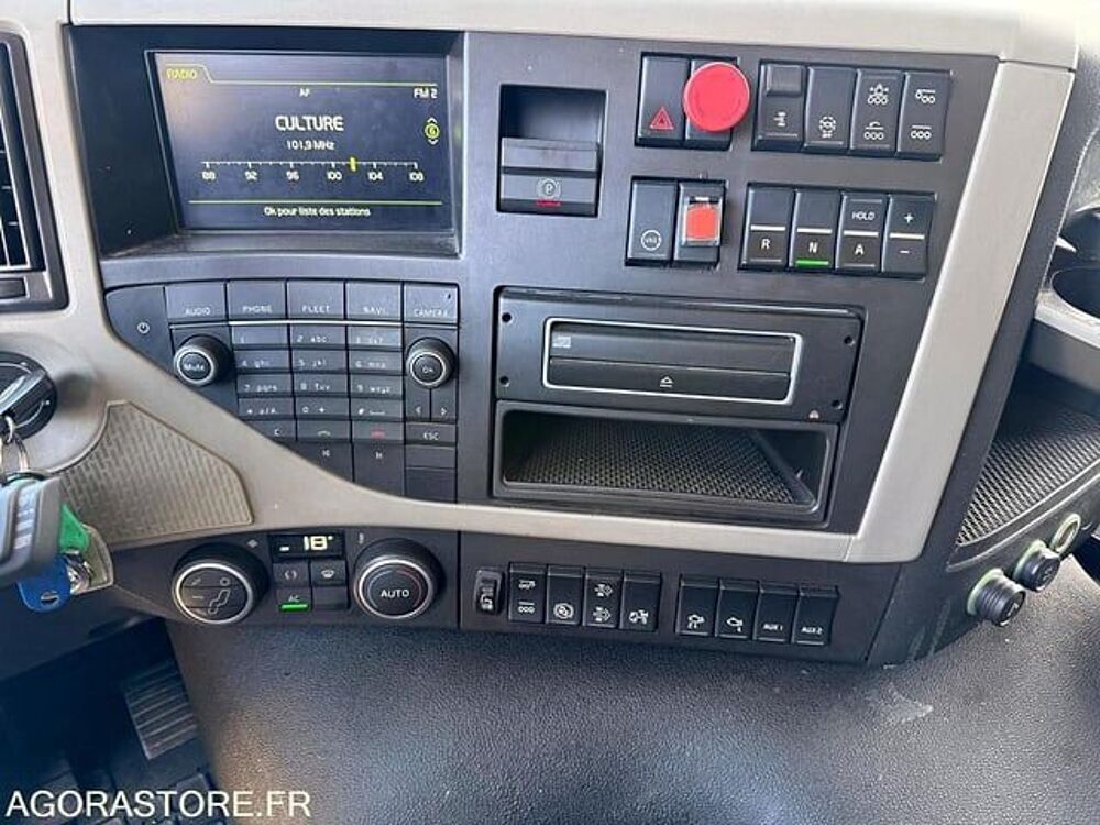   occasion 93100 Six-Fours-Les-Plages